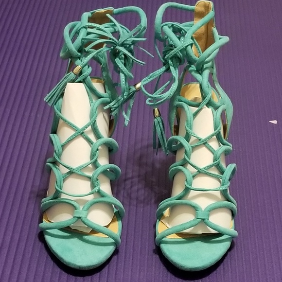 SIZE 6.5&7 LEFT! Caged LaceUp Gladiator Heel - Picture 5 of 6